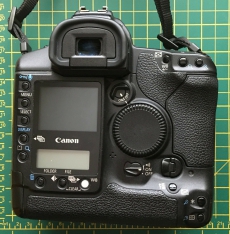 Canon EOS 1D X Mark II ( 1DX mk II ) DSLR kamera  noch neu