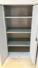 Lista Metallschrank neues Modell 65cm tief neuwertig