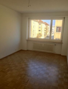 grosse 3.5 Zimmerwohnung 74 m2