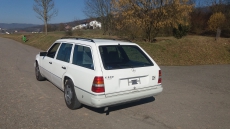 Mercedes Benz W124 E200