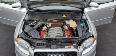 Audi RS4 4.2 V8