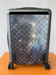 Louis Vuitton Monogram Galaxy Horizon 55 Trolley Koffer