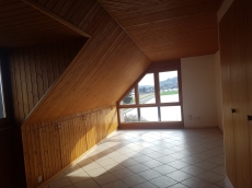 2 1/2 Zimmer Dachwohnung Brüttelen