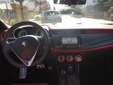 Alfa Romeo Giulietta 1750 (Limousine)