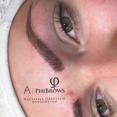 Microblading PhiBrows