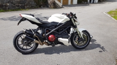 Ducati Streetfighter S weiss