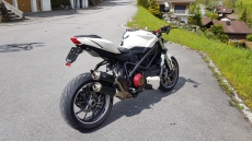 Ducati Streetfighter S weiss