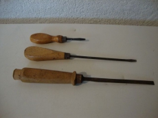 3 alte Werkzeuge