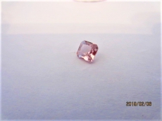 Farbwechselnder Diaspor (Zultanit) direkt aus Milas Türkei 2.35 K