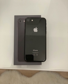 IPHONE 8 /64GB/ BLACK