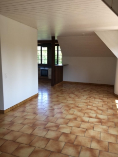 4, 5 Zi. Wohnung mit Pool und Aussicht in 1 Familienhaus - Nachmi