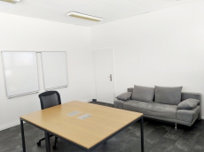 Helle Büroräumlichkeiten 100 m2