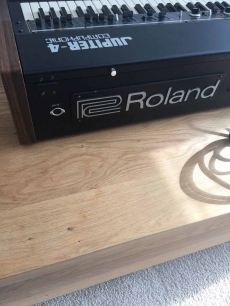 Roland Jupiter 4