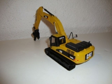 Caterpillar 330 DL mit Abbruchschere