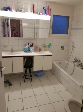 Helle und ruhige 4.5 EG Zimmerwohnung