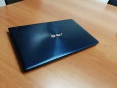 ASUS Zenbook 13 - UX333F - i7