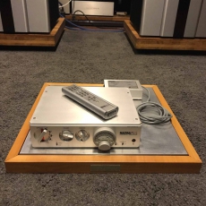 Nagra PL-L True Balanced Tube Vorverstärker