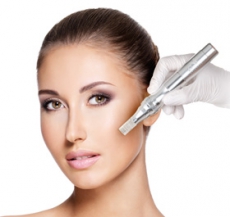 Permanent Make-Up -Mesotherapie/Microneedling/Kryolipolyse 