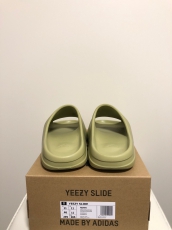 Yeezy Slide 