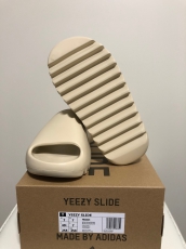 Yeezy Slide 