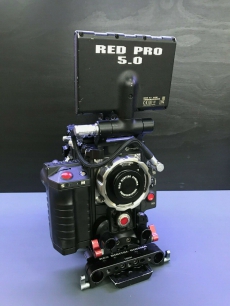 Epic RED Dragon 6K Kamera mit EF- und PL-Mount mit Zubehörpaket
