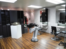 moderner hochwertig ausgebauter Coiffeur-Salon in Herisau