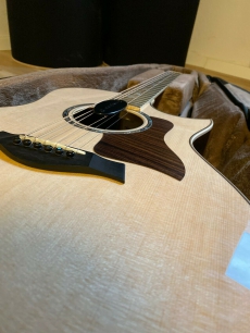 Taylor 816CE Grand Symphony Gitarre