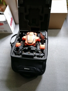 Yuneec Typhoon H520 RTF, ST16S & 2 Akkus & Camera E50 