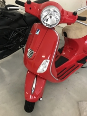 Vespa LX 125 ie 3 V mit Zubehör in top Zustand