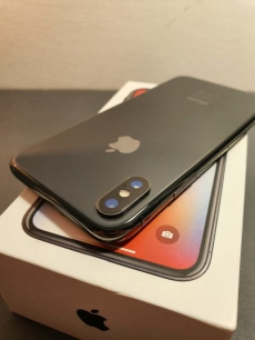 iPhone X 64 GB so gut wie neu (Preis verhandelbar) 