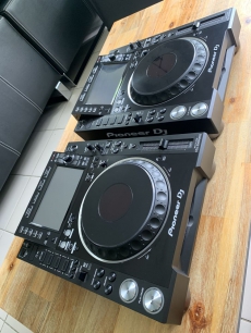 PIONEER CDJ-2000NXS