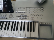 Keyboard: Yamaha Tyros