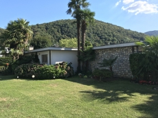 Wunderschönes Ferienhaus mit Garten in Caslano, Tessin