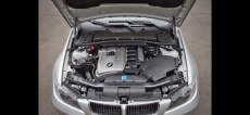 BMW 325i (E90)