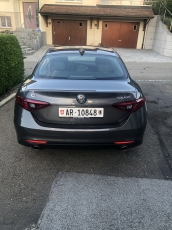 Alfa Romeo Giulia 2.2 JTDM top Zustand