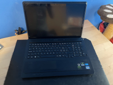 Sony Vaio VPC-F22M1E