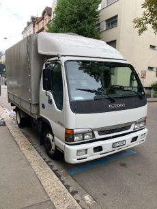 Lieferwagen ISUZU NPR77