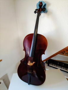 Sehr schönes 4/4 Meister-Cello