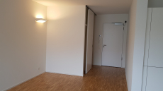 2 1/2 Zimmer-Wohnung mit zwei Balkonen sucht Nachmieter