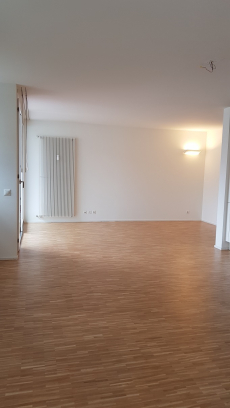 2 1/2 Zimmer-Wohnung mit zwei Balkonen sucht Nachmieter