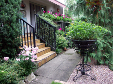 Einfamilienhaus mit wunderschönem Garten bei Basel