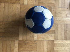 Handball und Knieschoner