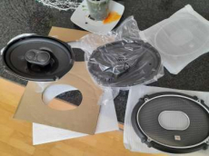 Jbl Lautsprecher neu 