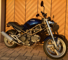 Ducati Monster 600