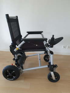 Elektro-Rollstuhl faltbar