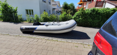 Faltbares Schlauchboot mit Aluboden und 8PS Motor