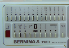 Nähmaschine Bernina 1130, mit 34 Stichprogrammen.