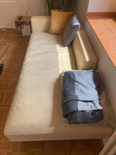 Gut erhaltenes Sofa zu verschenken
