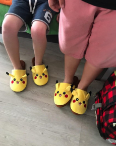 Pokémon Pikachu Flauschige Plüsch Hausschuhe Pantoffel Pantoffel