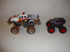 2 Monster Truck